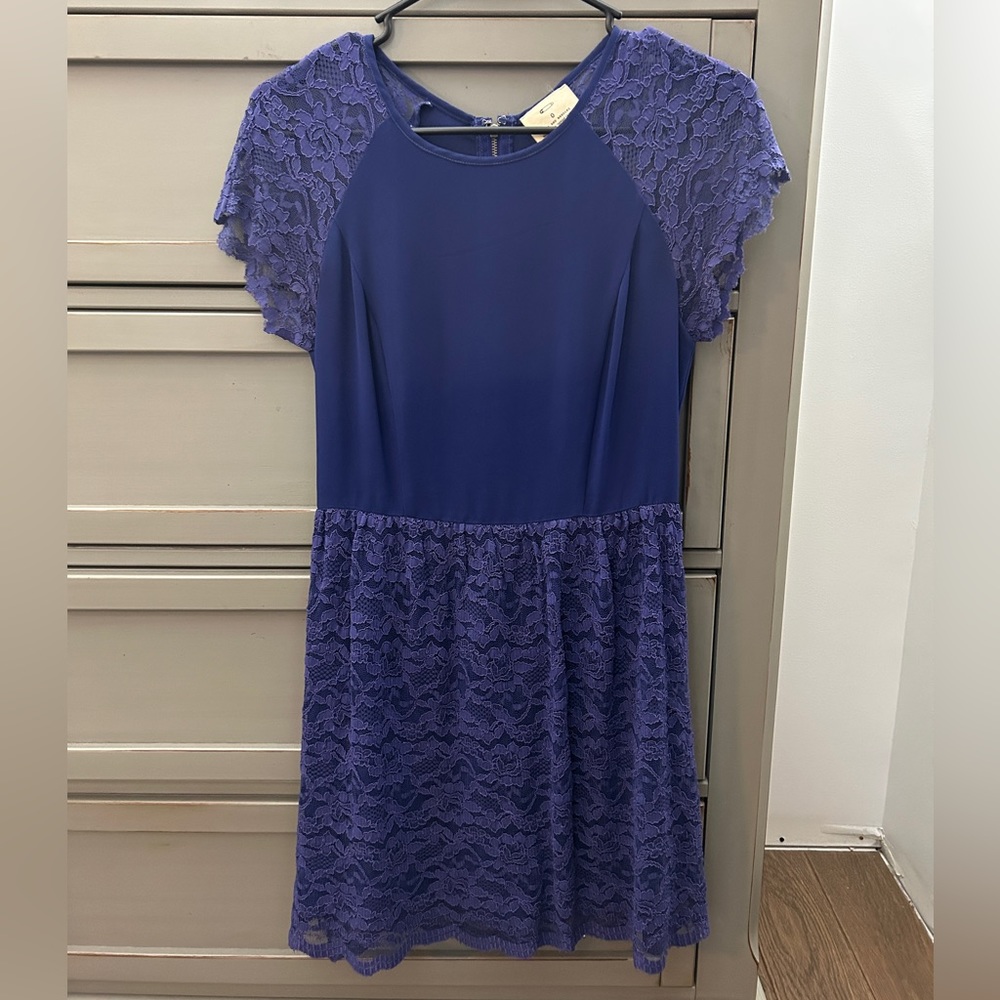 Pins and Needles Casual dress lace detail